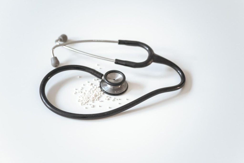 How To Treat Neuropathy: A Comprehensive Guide 3 see doctor for neuropathy treatment